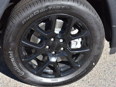 Used 2023 Jeep Compass Altitude image 8