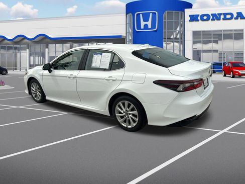 Used 2024 Toyota Camry LE FWD image 6