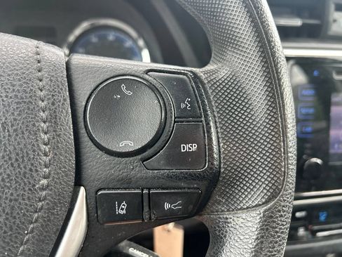 Used 2019 Toyota Corolla LE FWD image 21