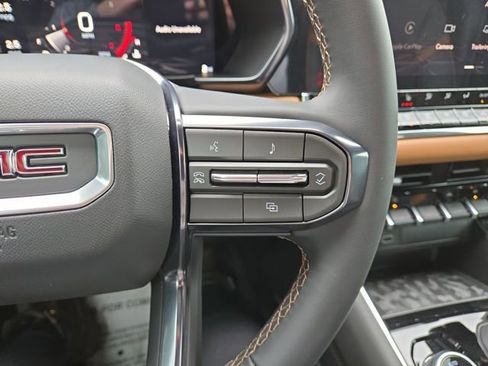 Used 2026 GMC Canyon AT4 image 18