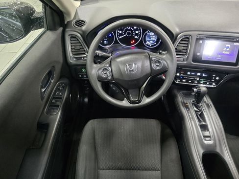 Used 2018 Honda HR-V EX image 23