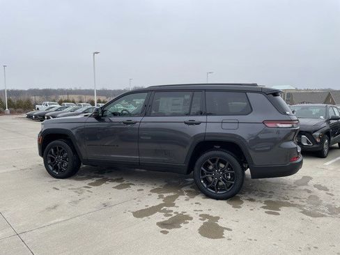 New 2025 Jeep Grand Cherokee L Limited image 2