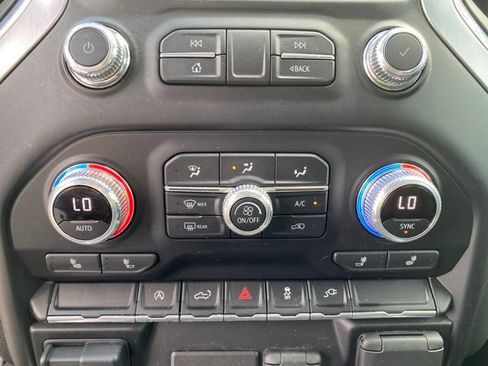 Used 2021 GMC Sierra 1500 Elevation w/ Preferred Package AWD/4WD image 24