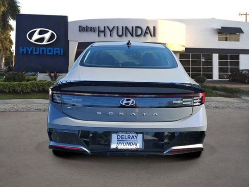 Used 2025 Hyundai Sonata SEL FWD image 5