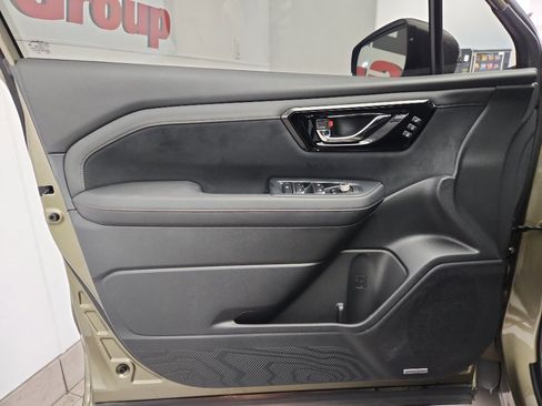 Certified 2025 Subaru Forester Touring w/ Popular Package - Touring image 8