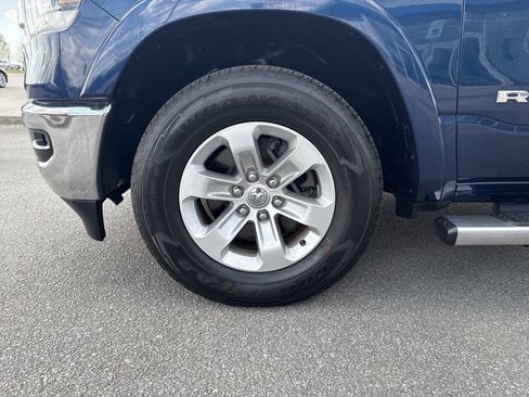 Used 2022 RAM 1500 Laramie AWD/4WD image 10
