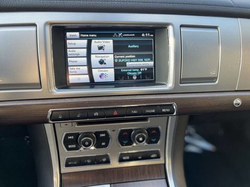 Used 2014 Jaguar XF 3.0 image 14