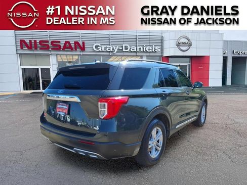 Used 2023 Ford Explorer XLT w/ Equipment Group 202A RWD image 7