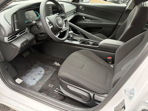 New 2026 Hyundai Elantra Blue image 9