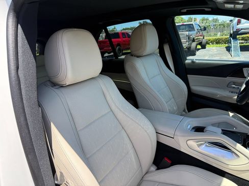 Used 2025 Mercedes-Benz GLE 350 4MATIC image 17