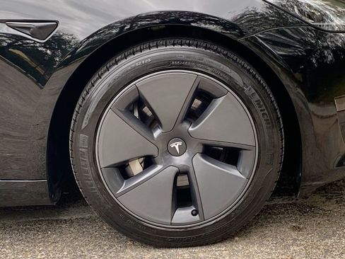 Used 2021 Tesla Model 3 Standard Range Plus image 10