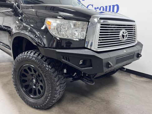 Used 2013 Toyota Tundra Limited w/ Memory Pkg AWD/4WD image 16