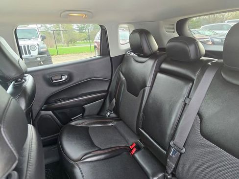 Used 2020 Jeep Compass Trailhawk AWD/4WD image 25