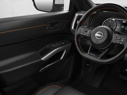 Used 2025 Nissan Pathfinder Rock Creek image 15