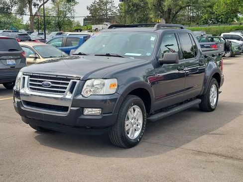 Used 2010 Ford Explorer Sport Trac XLT AWD/4WD image 2