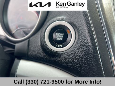 Used 2017 Dodge Journey SXT w/ Comfort/Convenience Group FWD image 37