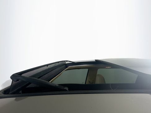 Used 2016 Toyota Highlander Limited Platinum image 27