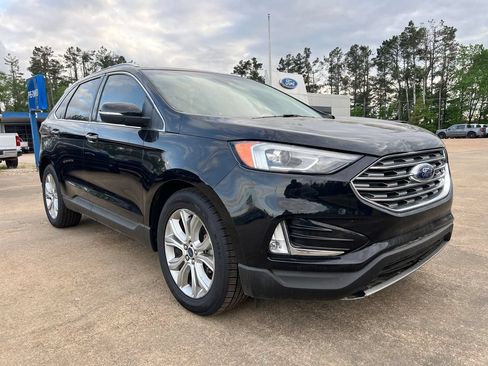 Used 2019 Ford Edge Titanium FWD image 1