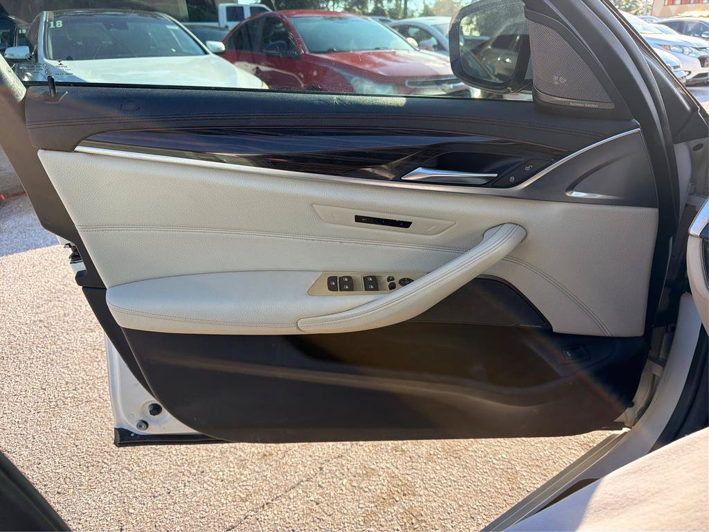 Used 2018 BMW 540i RWD image 20