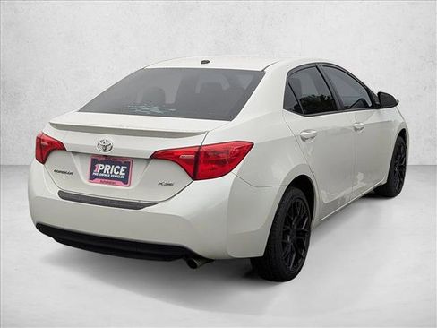 Used 2019 Toyota Corolla XSE image 5