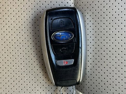 Used 2018 Subaru Outback 3.6R Limited image 20