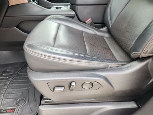 Used 2021 Chevrolet Tahoe High Country AWD/4WD image 23