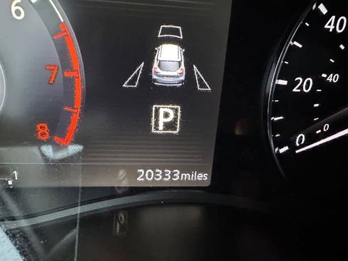 Used 2023 Nissan Kicks SV image 16