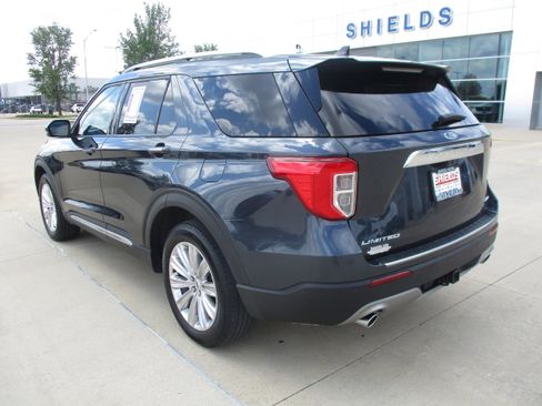 Used 2024 Ford Explorer Limited w/ Limited Technology Package AWD/4WD image 4