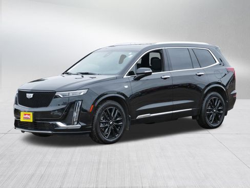 Used 2024 Cadillac XT6 Premium Luxury w/ Platinum Package image 3