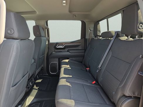 Used 2025 Chevrolet Silverado 1500 LT w/ Safety Package AWD/4WD image 10