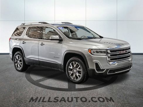 Certified 2023 GMC Acadia SLE w/ Driver Convenience Package image 11