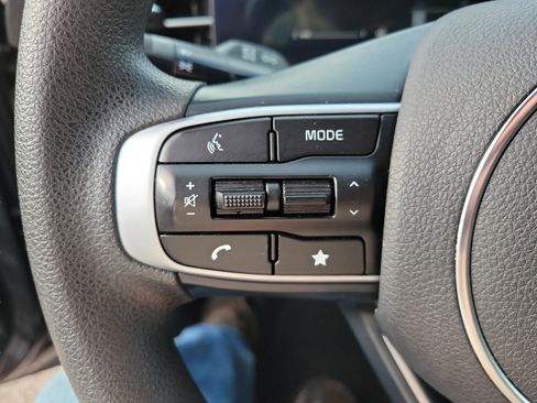 Used 2025 Kia K5 LXS image 33