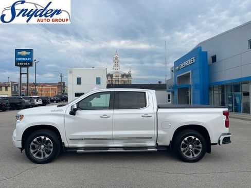 Used 2024 Chevrolet Silverado 1500 High Country AWD/4WD image 1