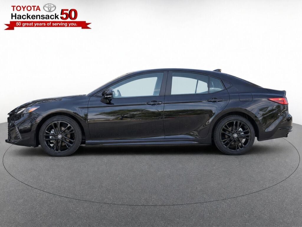 Used 2025 Toyota Camry SE w/ Convenience Package AWD/4WD image 38