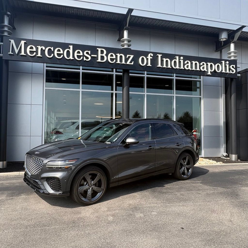 Used 2023 Genesis GV70 2.5T w/ Sport Prestige Package AWD/4WD image 1