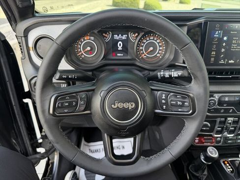 Used 2026 Jeep Wrangler Unlimited Sport AWD/4WD image 27