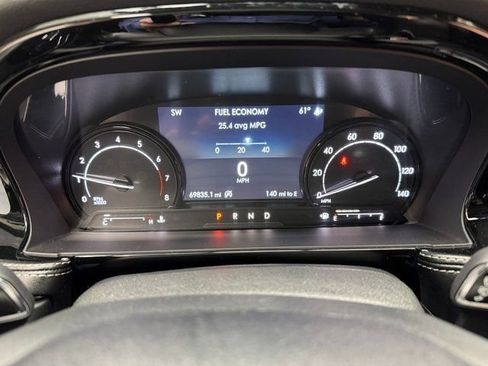 Used 2021 Lincoln Corsair Standard w/ Equipment Group 101A image 15