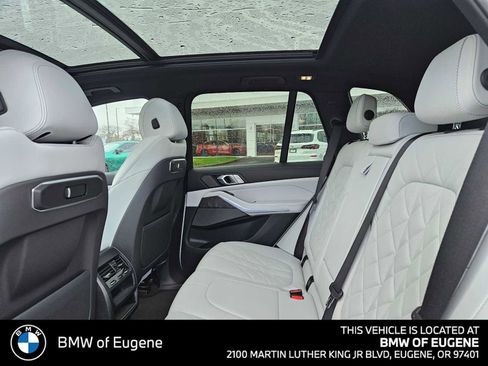 Used 2024 BMW X5 xDrive40i w/ Premium Package image 20