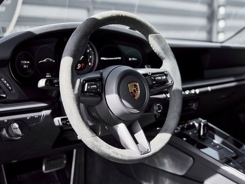 Used 2022 Porsche 911 Carrera 4 GTS w/ Premium Package AWD/4WD image 36