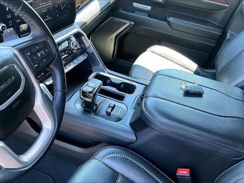 Used 2024 GMC Sierra 1500 Denali w/ Denali Reserve Package AWD/4WD image 18