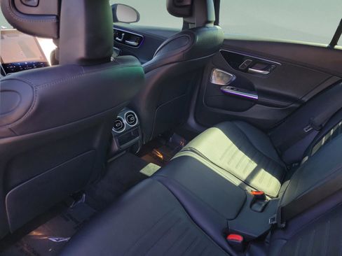 Used 2025 Mercedes-Benz C 300 Sedan image 10