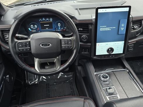 Used 2022 Ford Expedition Max Limited image 27