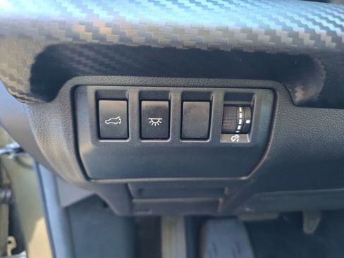 Used 2023 Subaru Ascent Premium w/ Convenience Package image 21