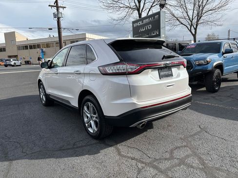 Used 2017 Ford Edge Titanium w/ Technology Package image 3