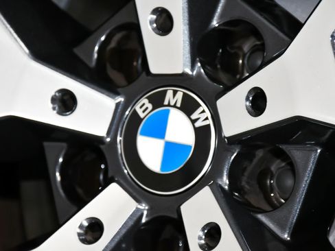 Used 2025 BMW X3 xDrive30 AWD/4WD image 92