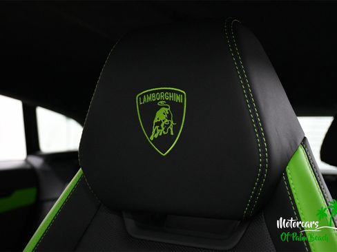 Used 2025 Lamborghini Urus SE image 25