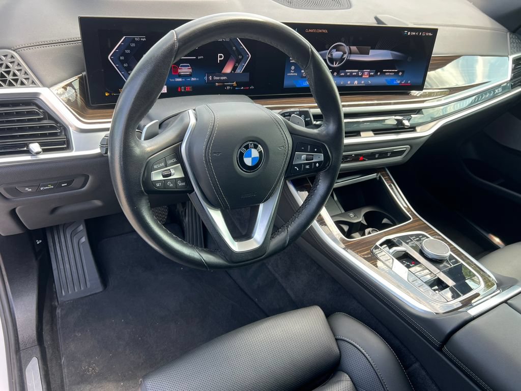 Used 2026 BMW X5 xDrive40i AWD/4WD image 14