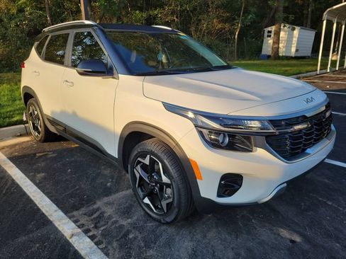 Certified 2025 Kia Seltos S AWD/4WD image 1