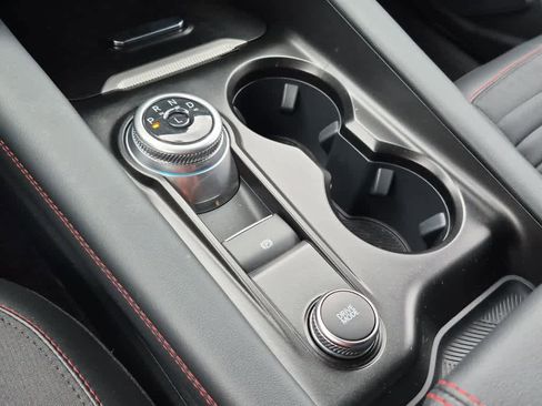 Used 2025 Ford Explorer ST-Line w/ ST-Line Street Pack image 14