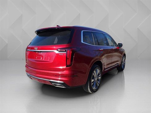 Certified 2024 Cadillac XT6 Premium Luxury image 5